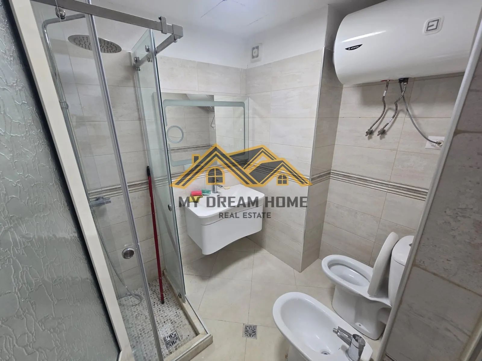 Banesë / Apartament në shitje në Qendër, Durrës — foto 6