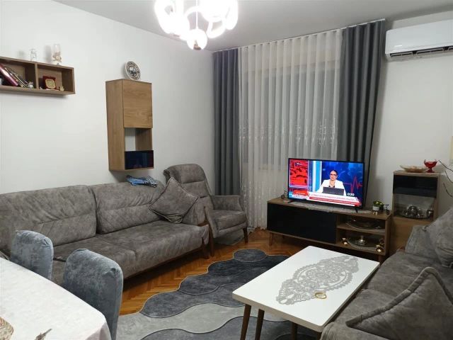 Banesë / Apartament në shitje në Çair, Shkup — 3+1, 50 m²