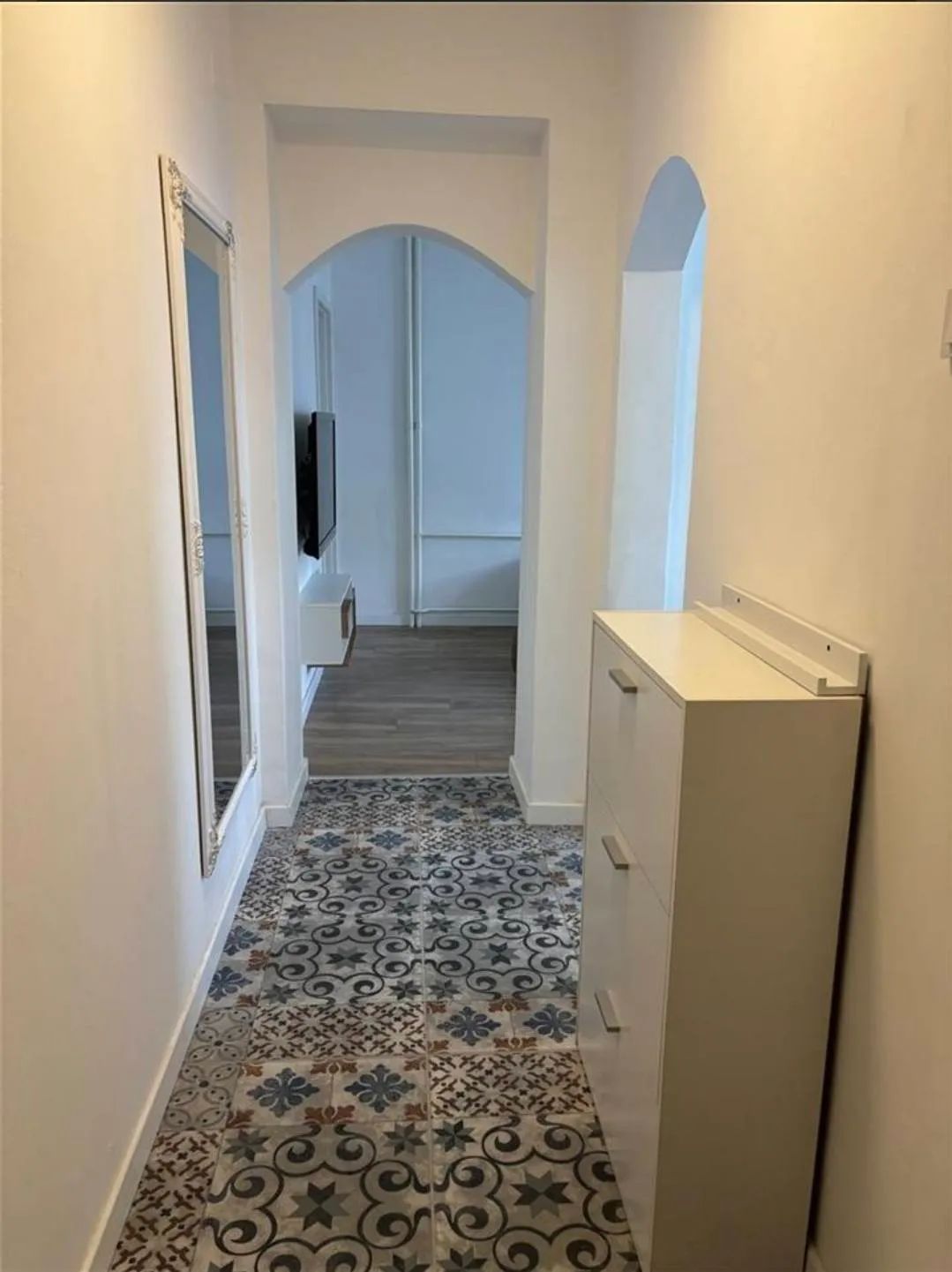 Banesë / Apartament me qera në Shkup — foto 8