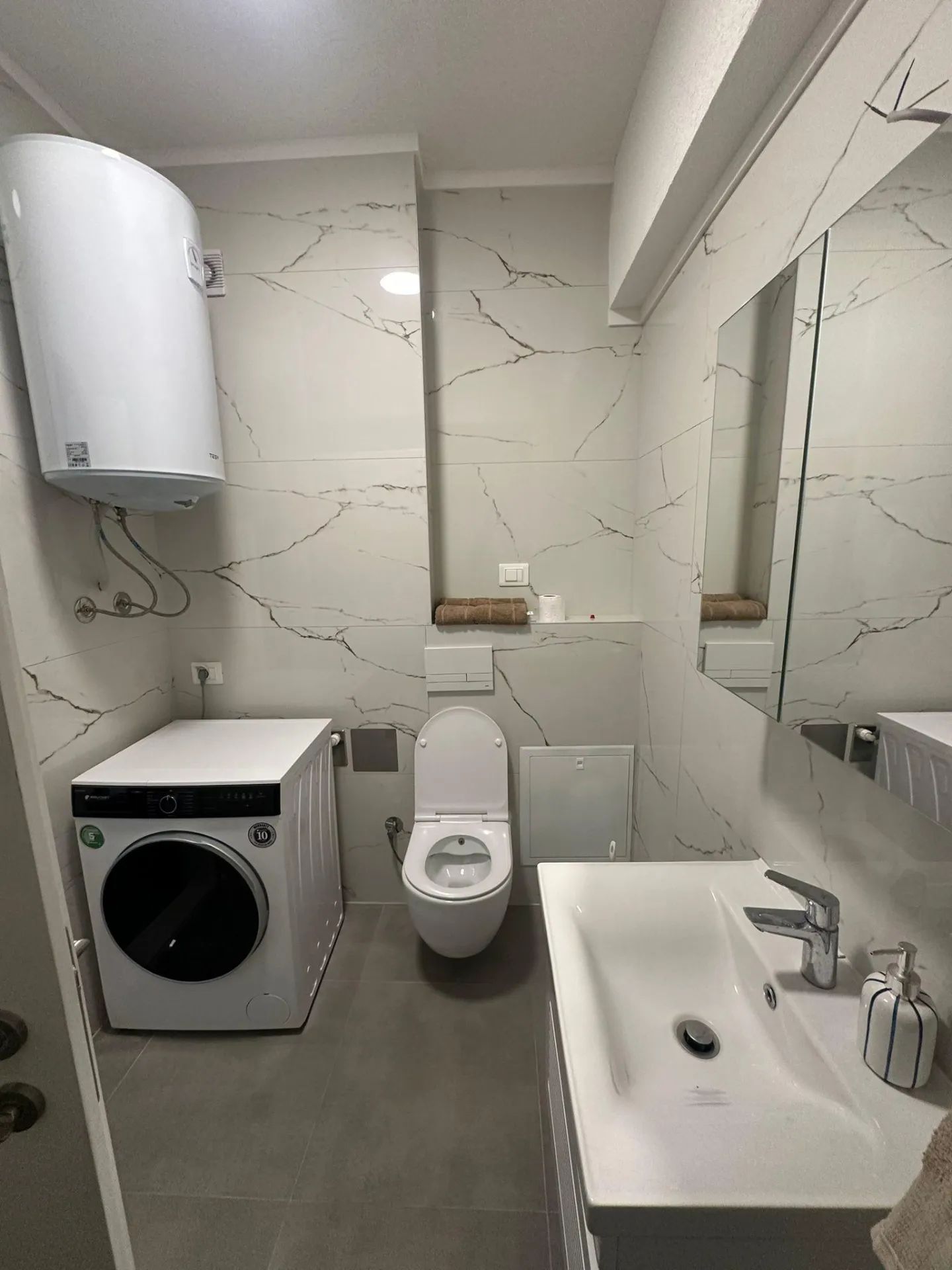 Banesë / Apartament me qera në Gazi Babë, Shkup — foto 8