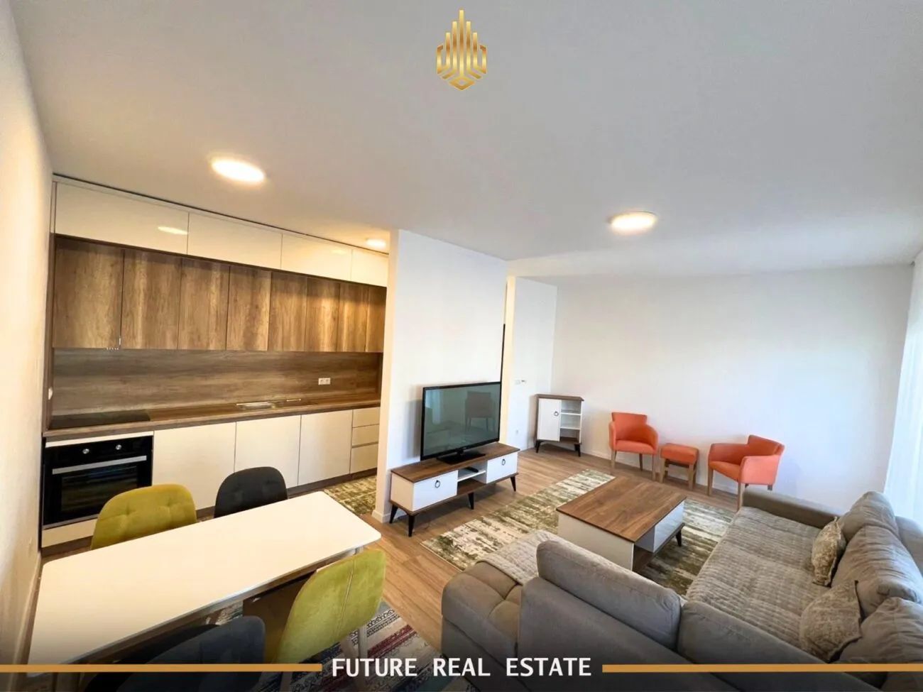 Banesë / Apartament me qera në Prishtinë — 4+1, 90 m²