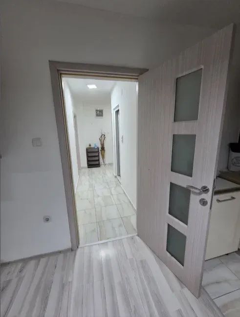 Banesë / Apartament në shitje në Çair, Shkup — foto 4