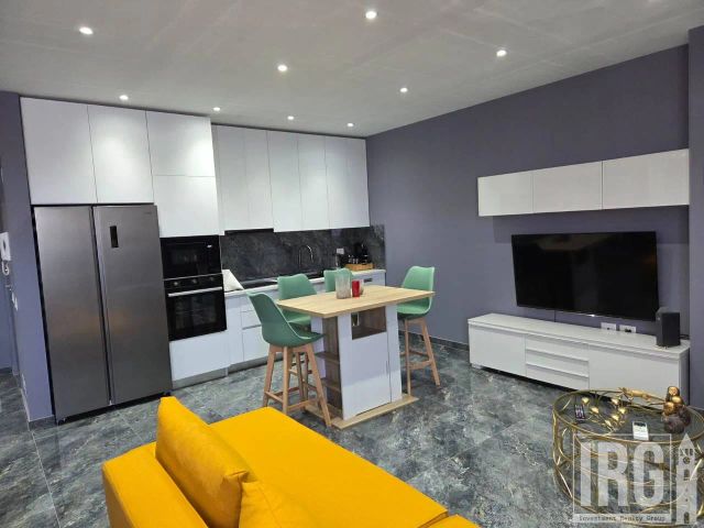 Banesë / Apartament me qera në Tiranë — 3+1, 93 m²